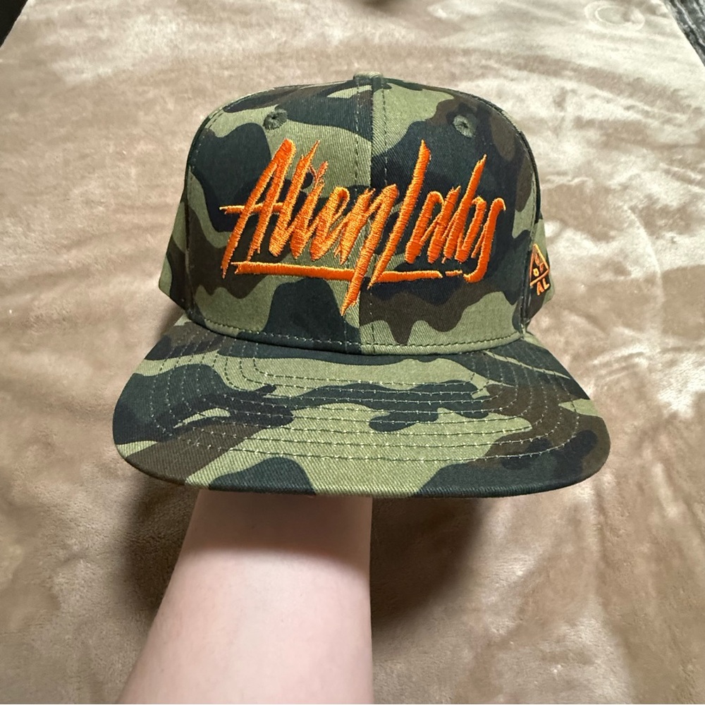 Alienlabs Camo Cannabis Snap Back Flat Bill Baseball Hat - Picture 2 of 15